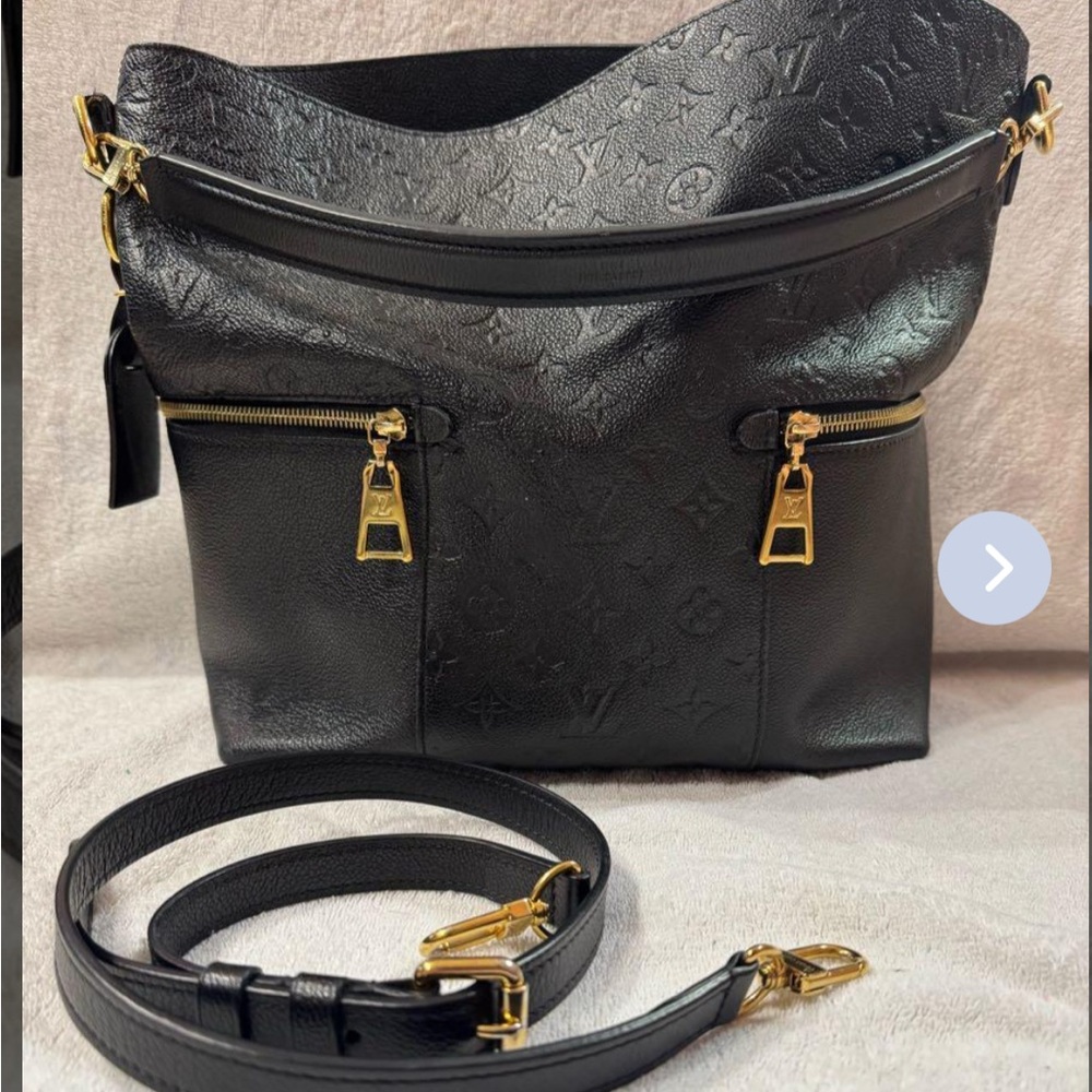 Louis Vuitton Black and Gold Leather Detail